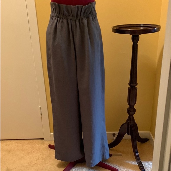 Artizia Wilfred Gathered Front Waist with Ruffled detail Trousers - Picture 1 of 12